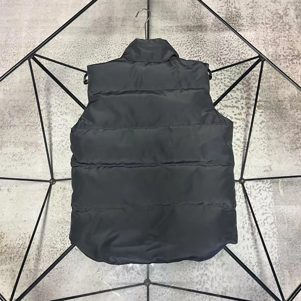 𝑪𝒂𝒏𝒂𝒅𝒂 𝑮𝒐𝒐𝒔𝒆Canada Goose tiles